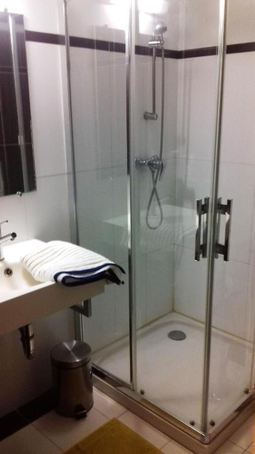Le Vitrail Chambre Equipee Sans Service Repas Yvetot-Bocage Exterior foto
